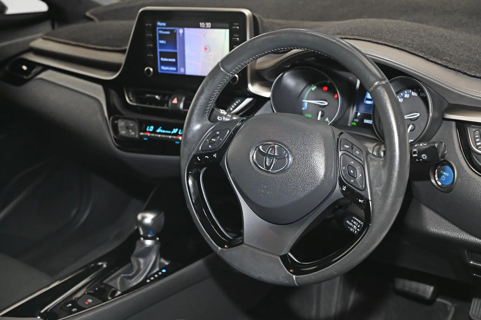 2019 Toyota C-Hr Gallery Image 8