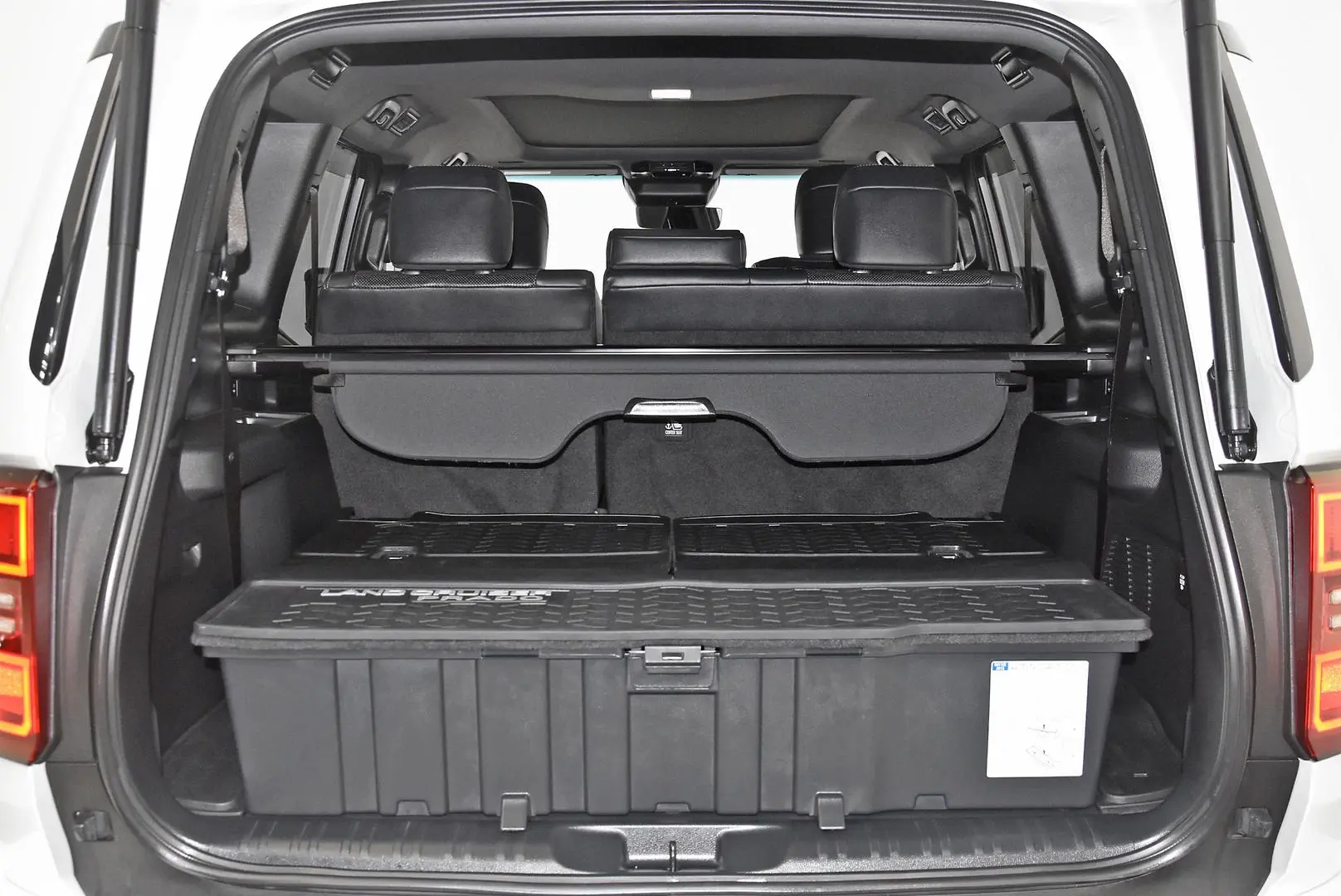 2024 Toyota Landcruiser Prado Gallery Image 23