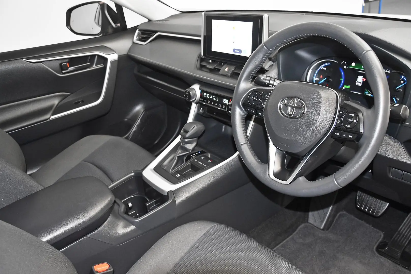 2024 Toyota RAV4 Gallery Image 9