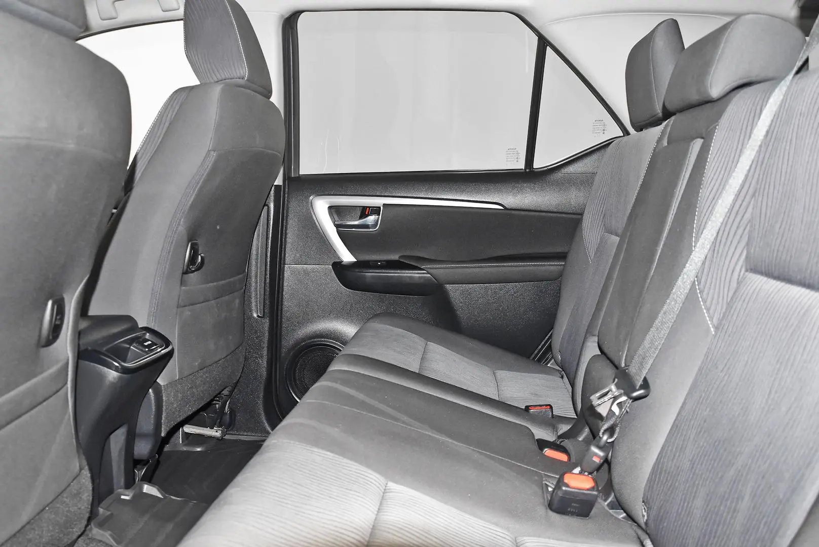 2023 Toyota Fortuner Gallery Image 17