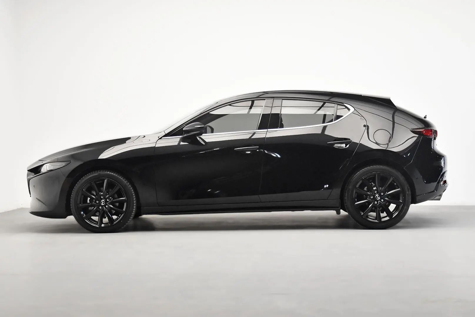 2020 Mazda 3 Gallery Image 4