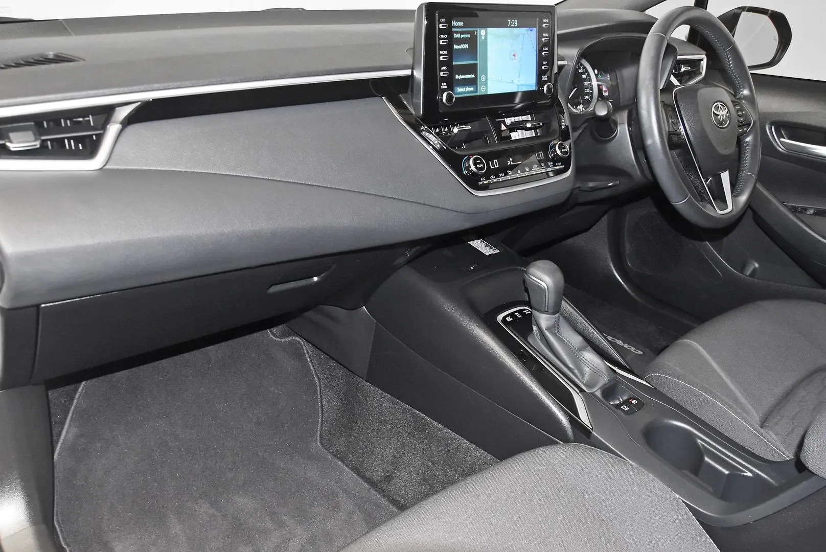 2019 Toyota Corolla Gallery Image 17