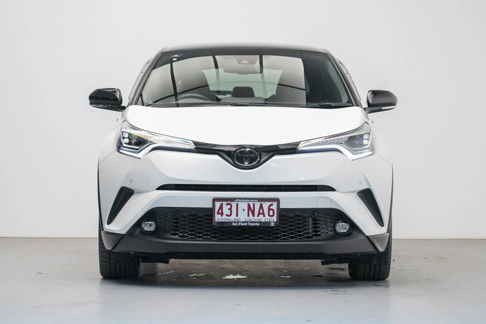 2018 Toyota C-HR Gallery Image 7