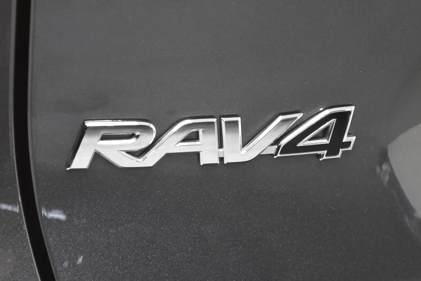 2025 Toyota RAV4 Gallery Image 7