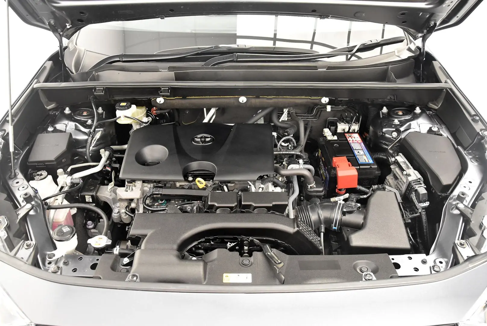 2019 Toyota RAV4 Gallery Image 24