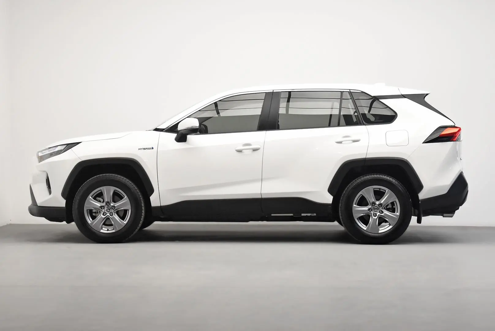 2024 Toyota RAV4 Gallery Image 4