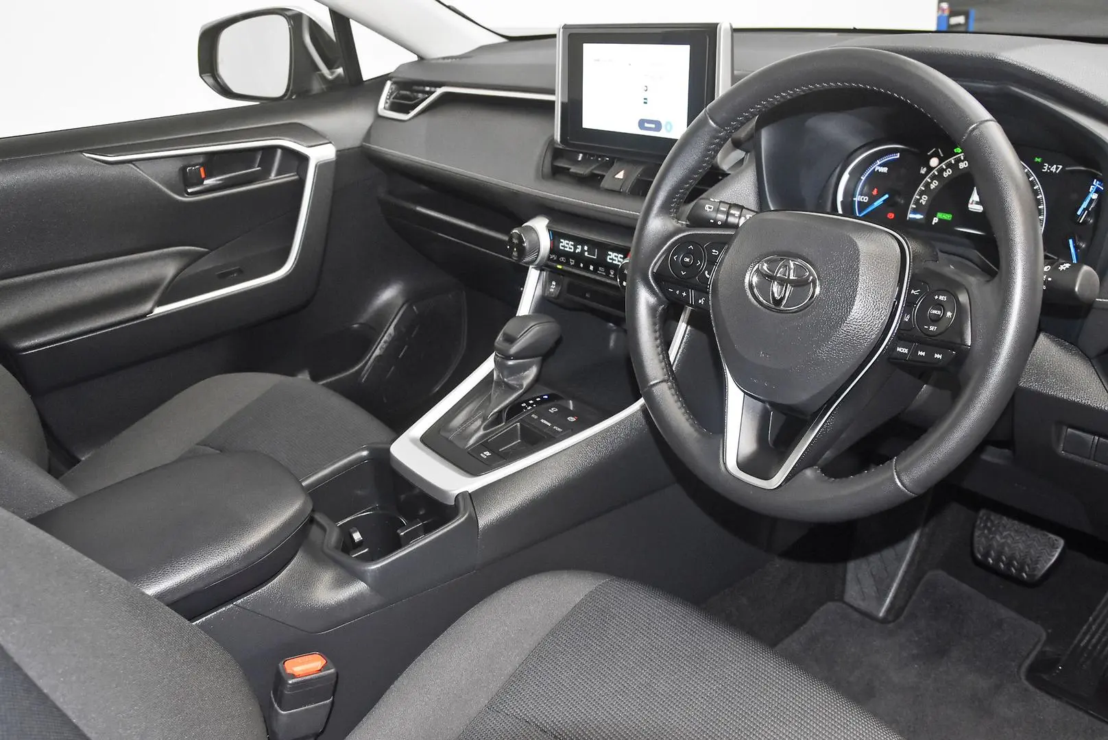 2025 Toyota RAV4 Gallery Image 9