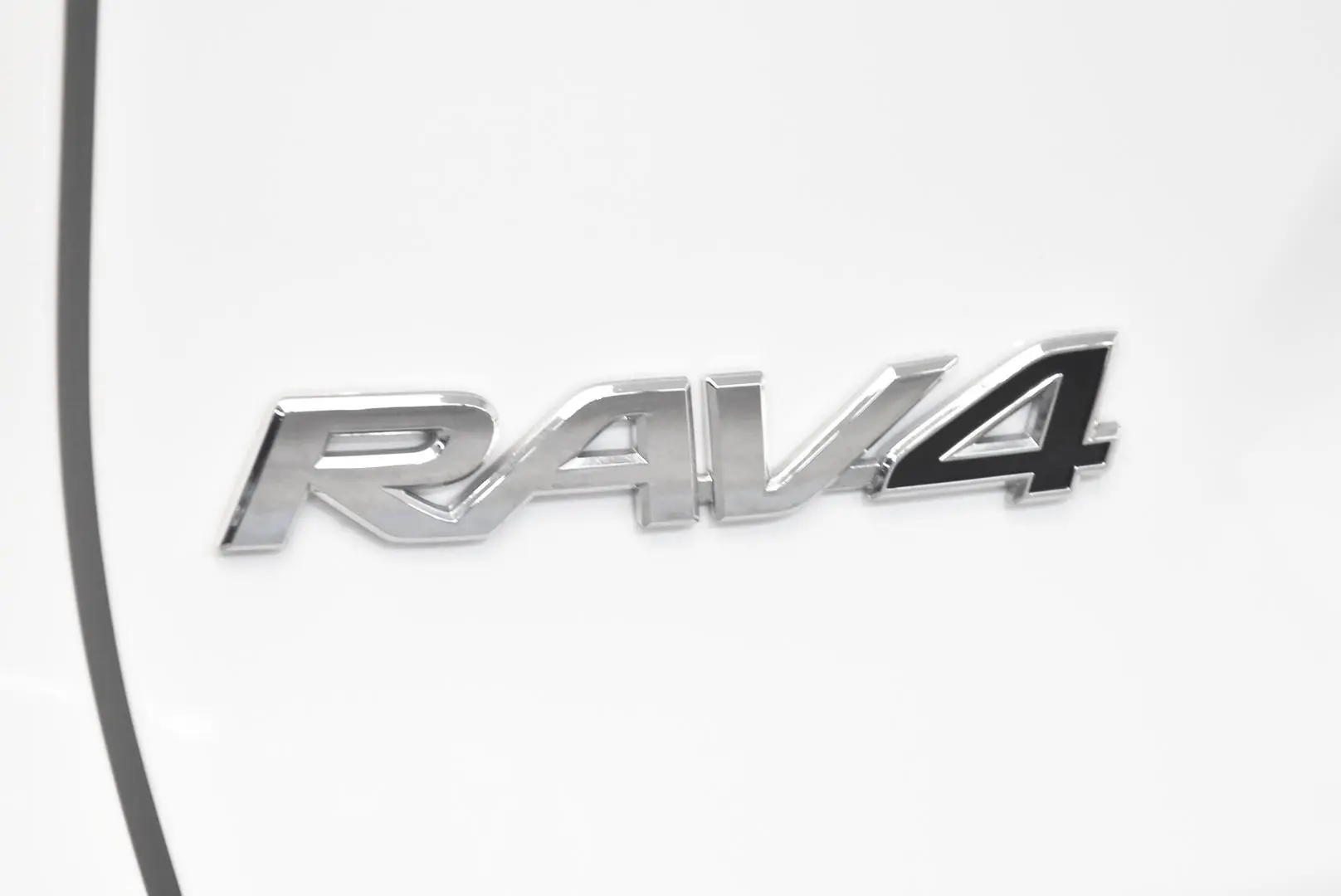 2024 Toyota RAV4 Gallery Image 7