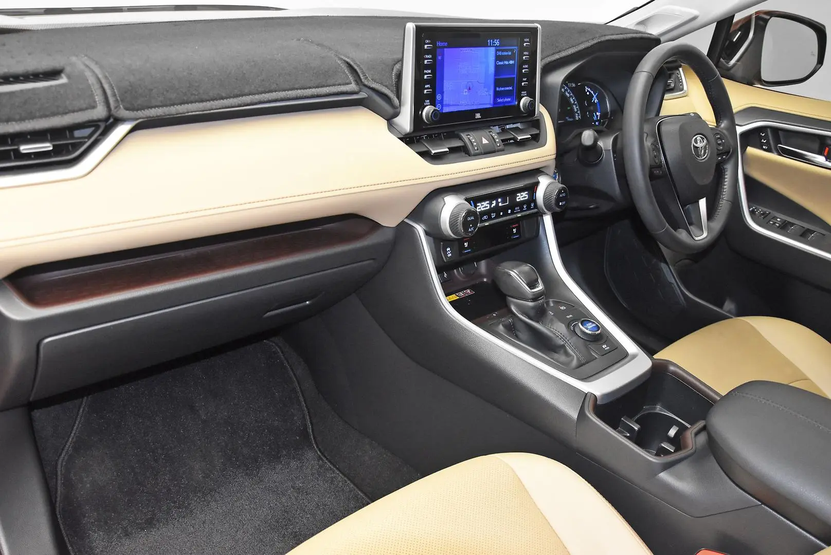 2022 Toyota RAV4 Gallery Image 18
