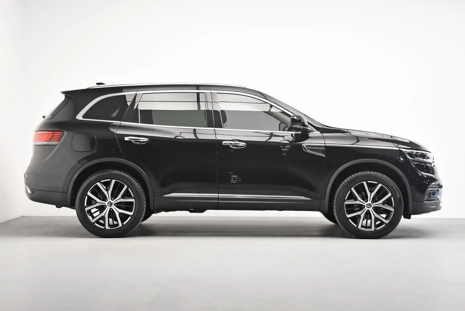 2021 Renault Koleos Gallery Image 3