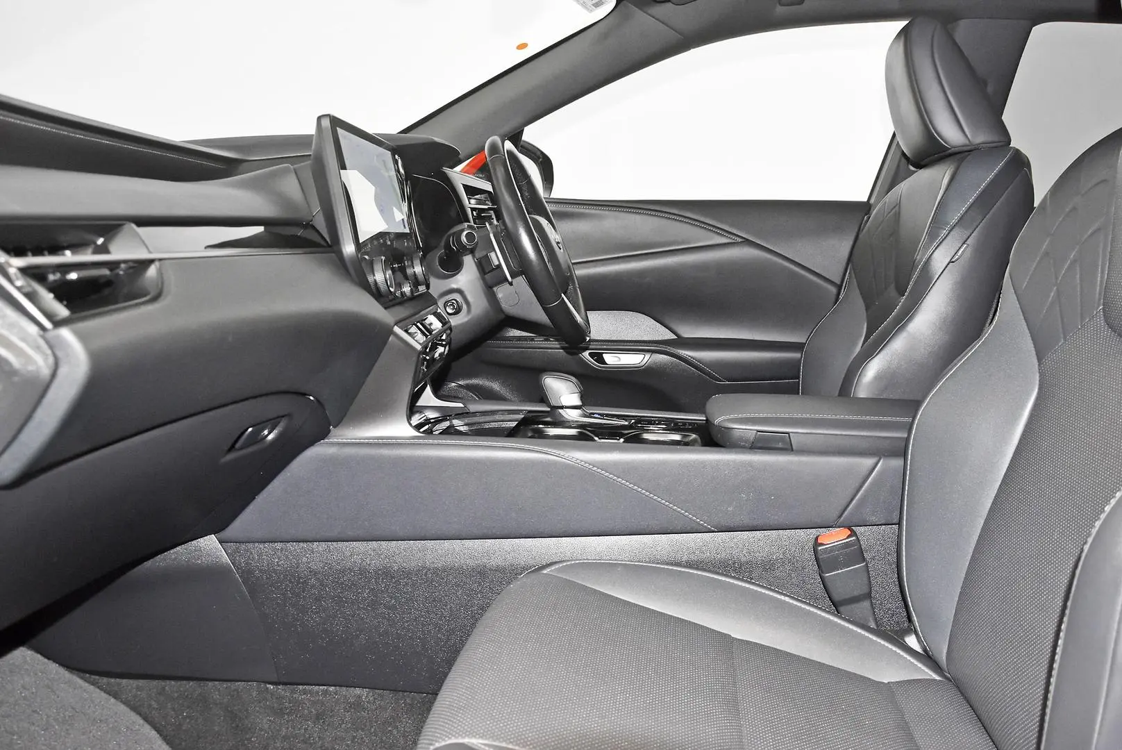 2023 Lexus RX Gallery Image 17