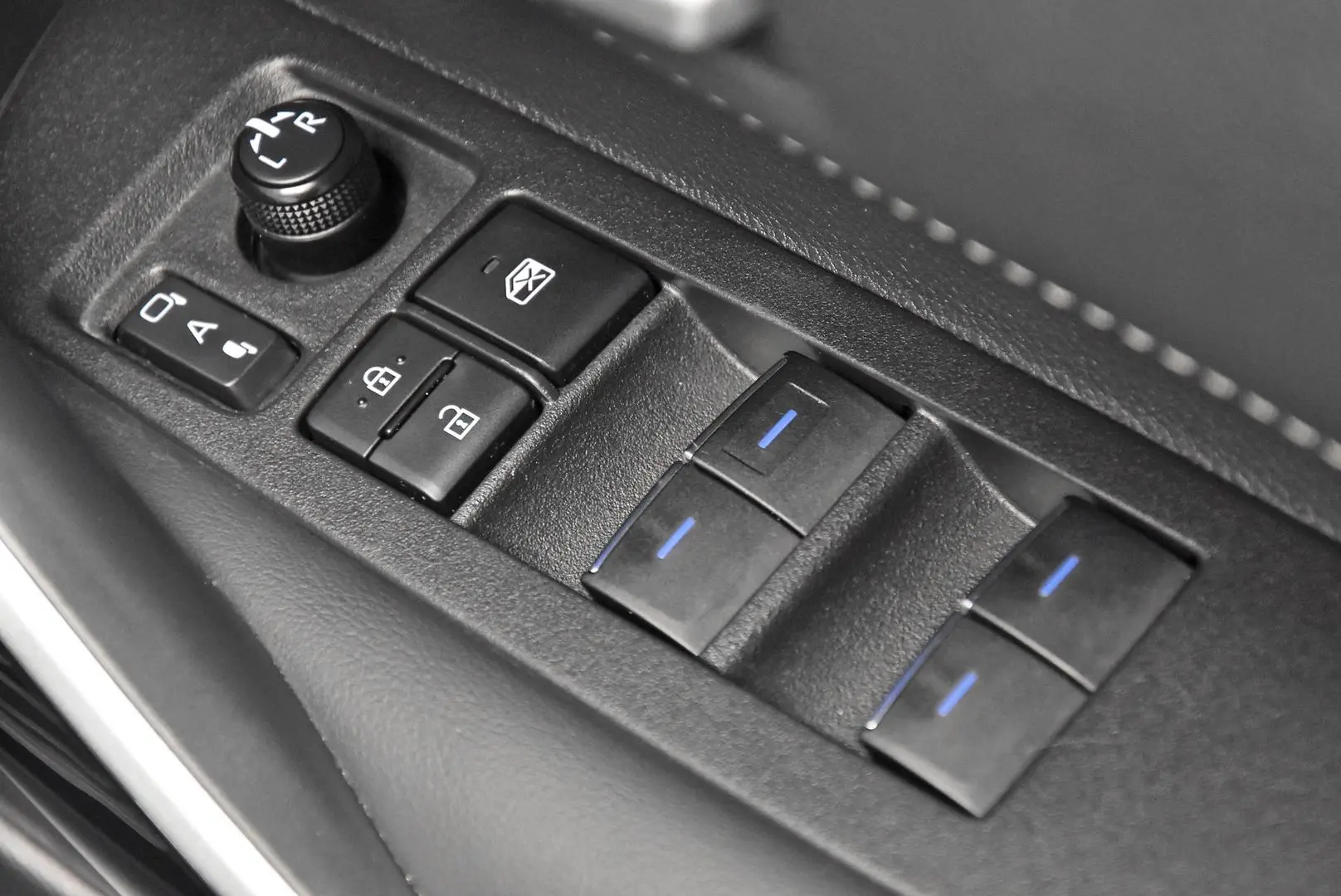 2021 Toyota Corolla Gallery Image 8
