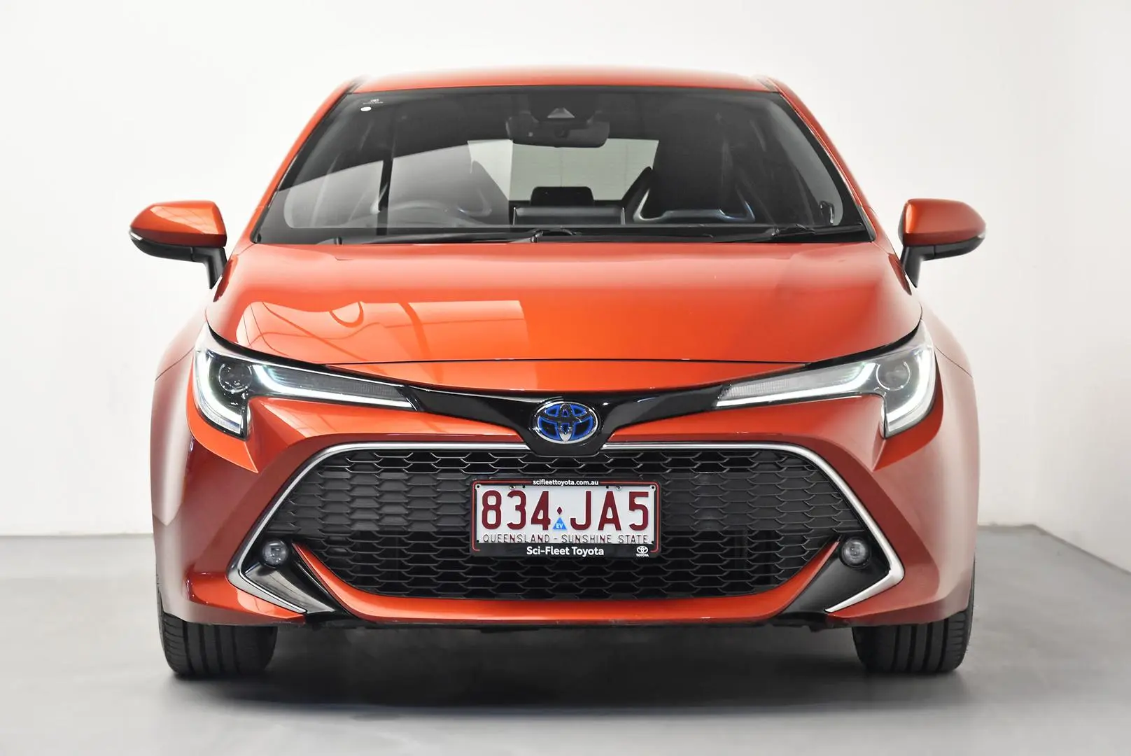 2018 Toyota Corolla Gallery Image 2