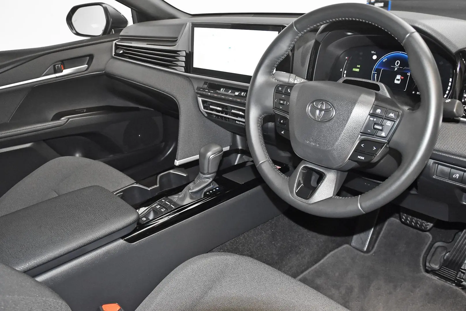 2024 Toyota Camry Gallery Image 8