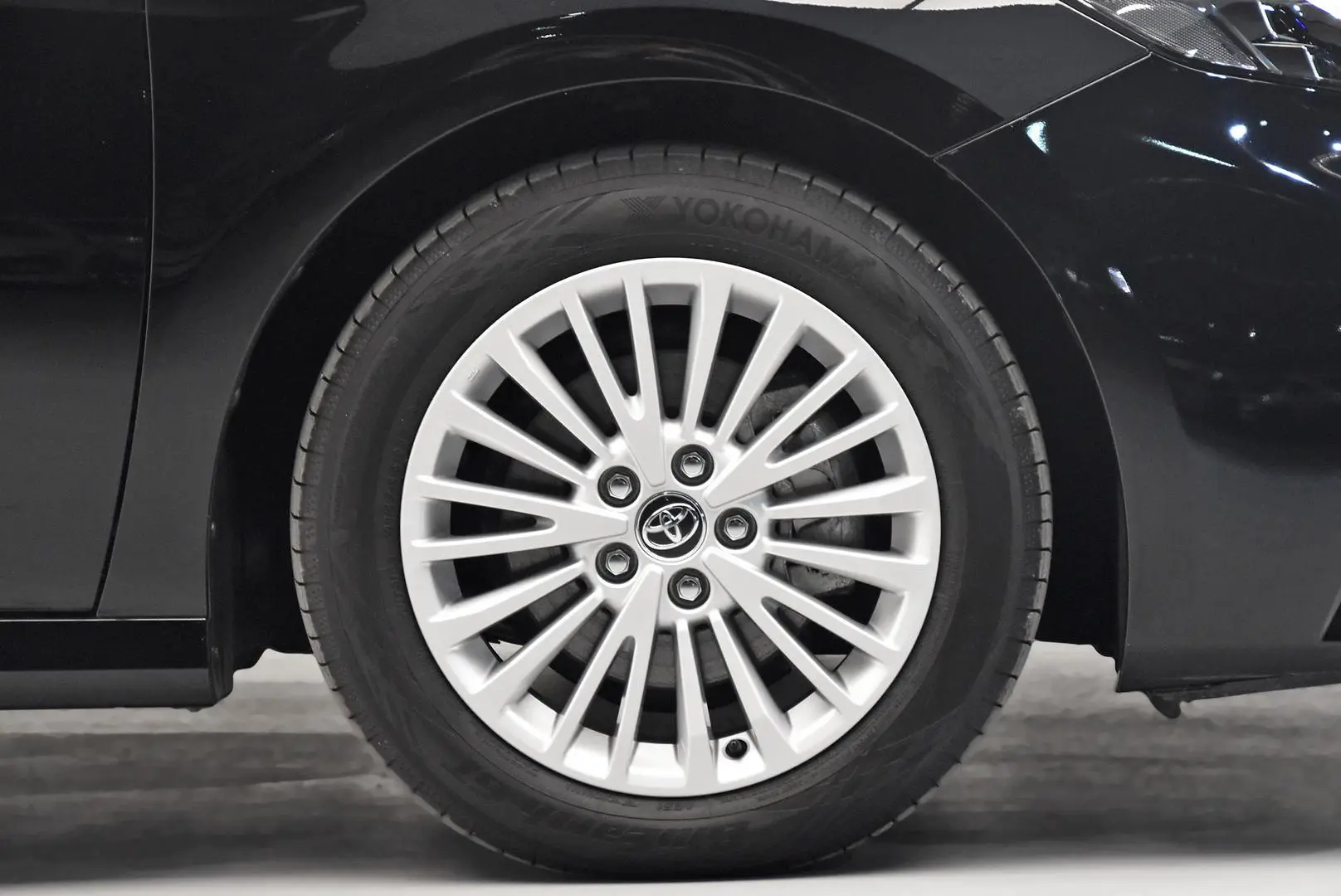 2024 Toyota Camry Gallery Image 22