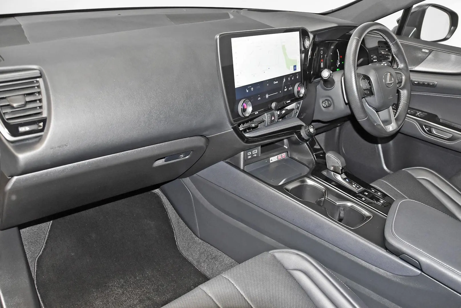 2022 Lexus NX Gallery Image 16