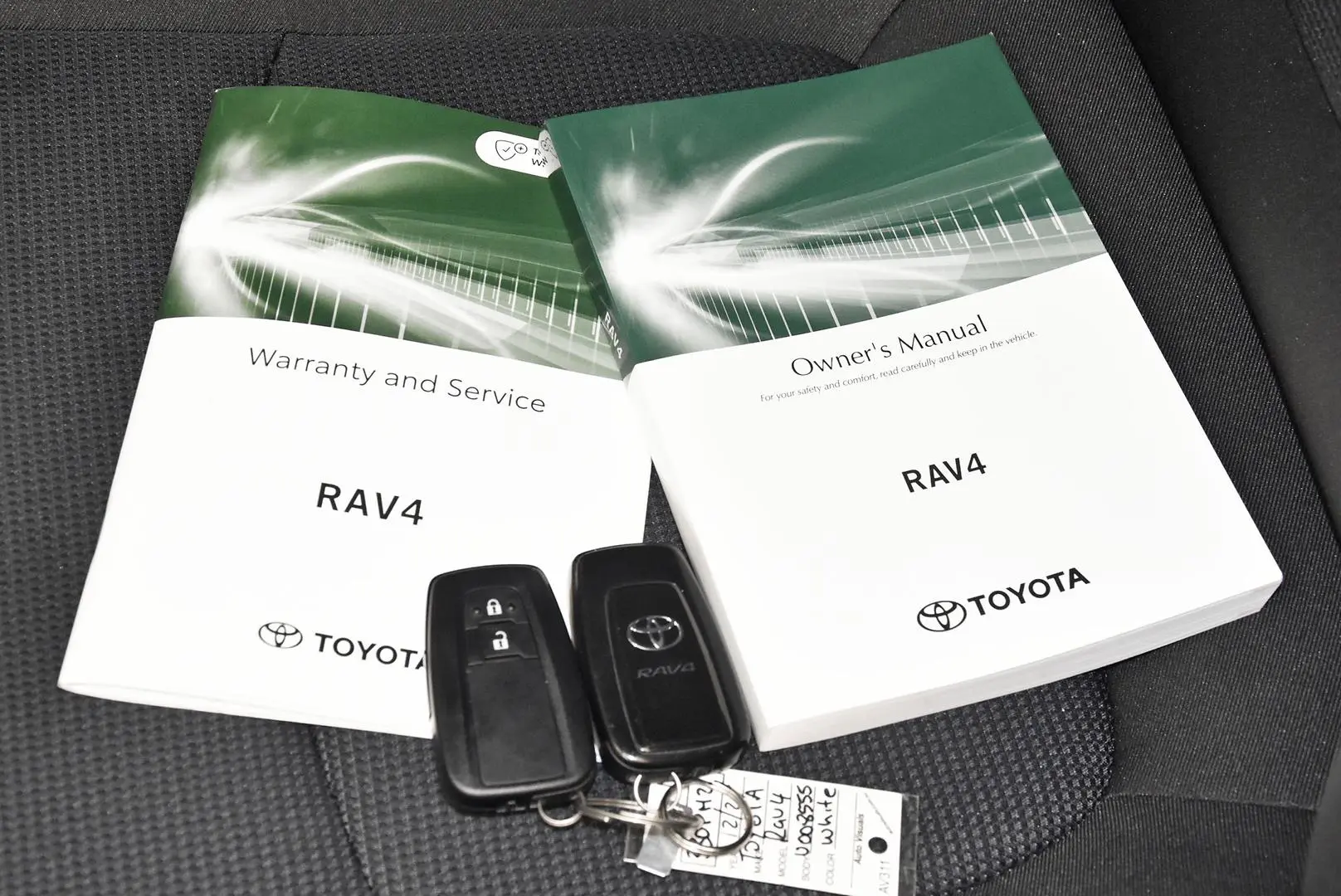 2025 Toyota RAV4 Gallery Image 20