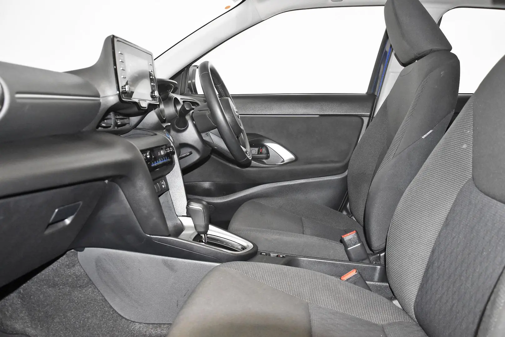 2023 Toyota Yaris Cross Gallery Image 18