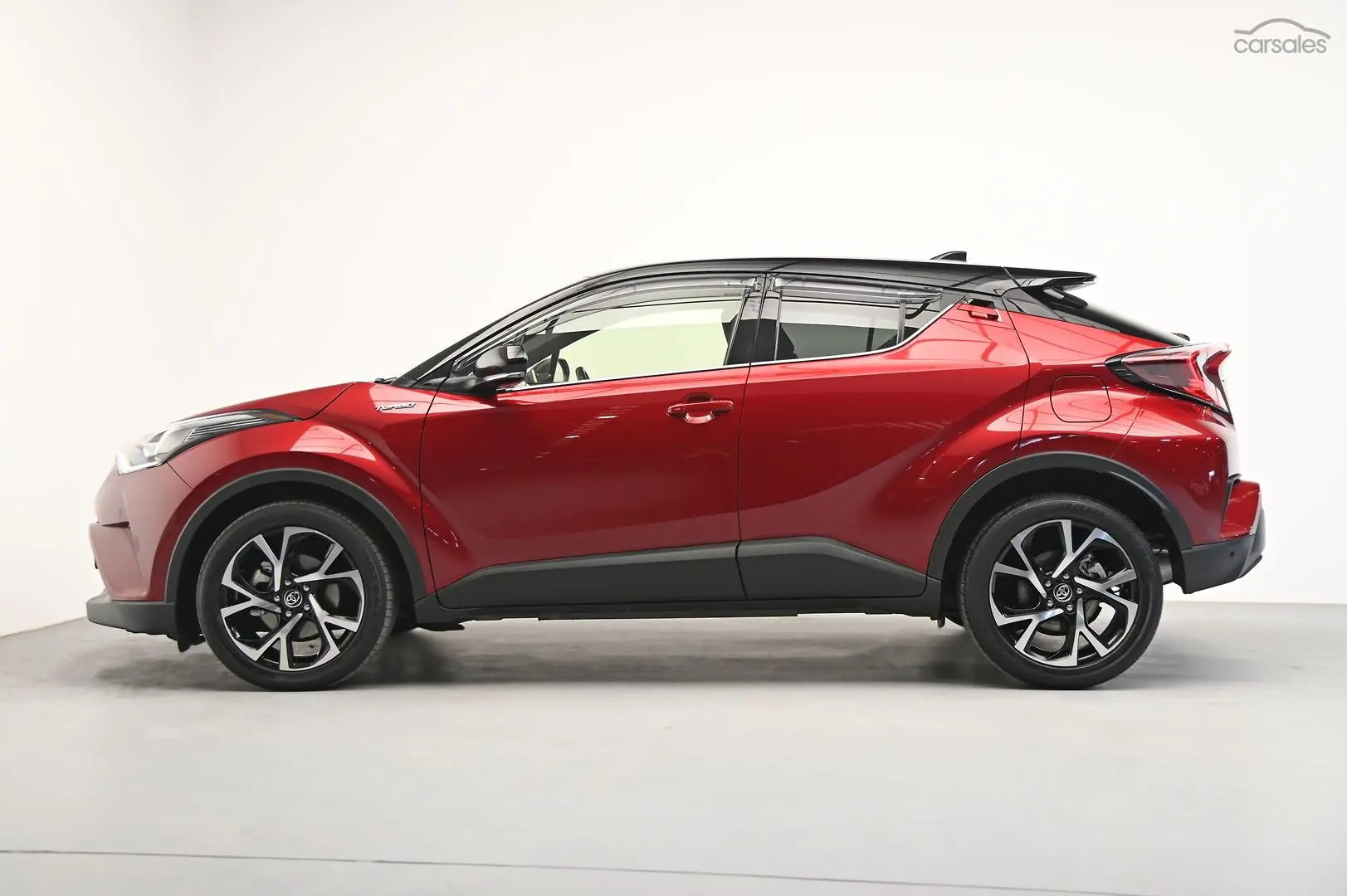 2018 Toyota C-HR Image 4