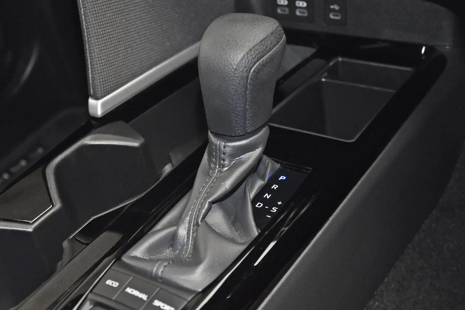 2024 Toyota Camry Gallery Image 13