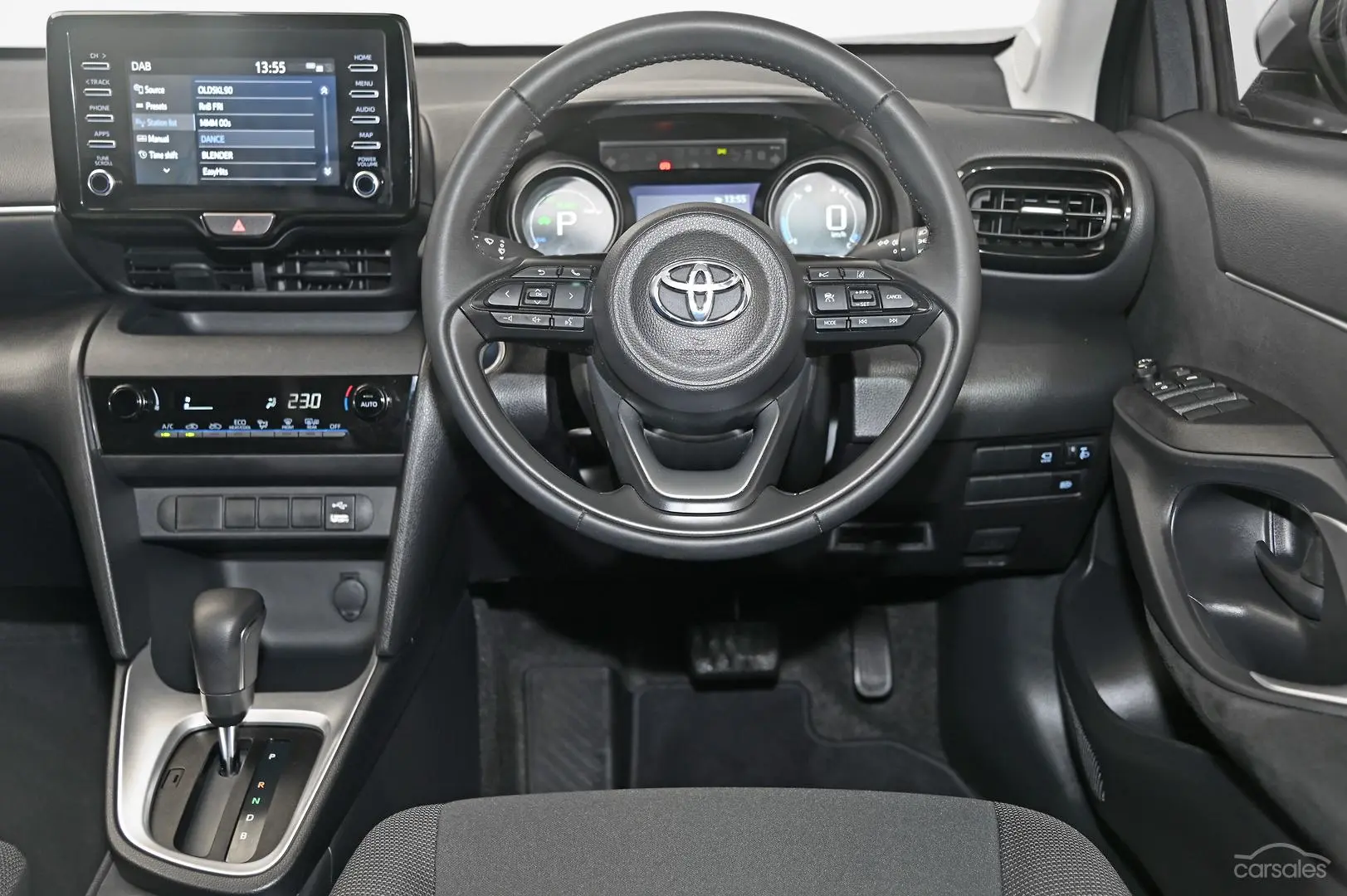 2023 Toyota Yaris Cross Image 15