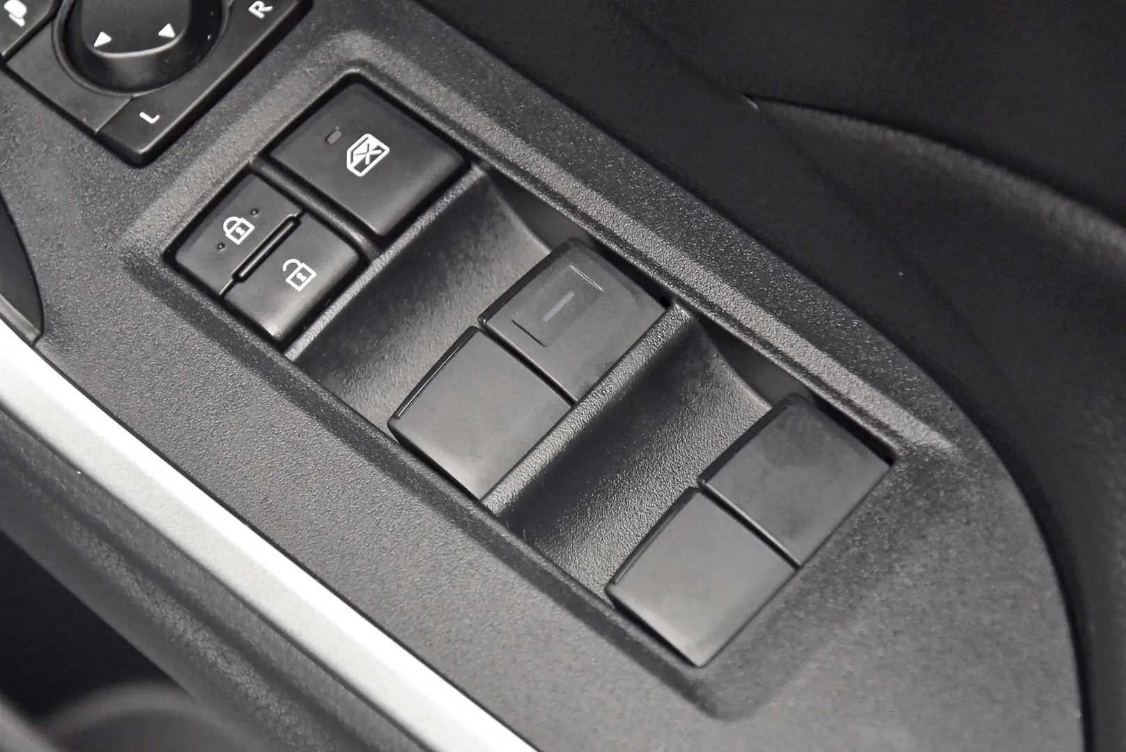 2024 Toyota RAV4 Gallery Image 10