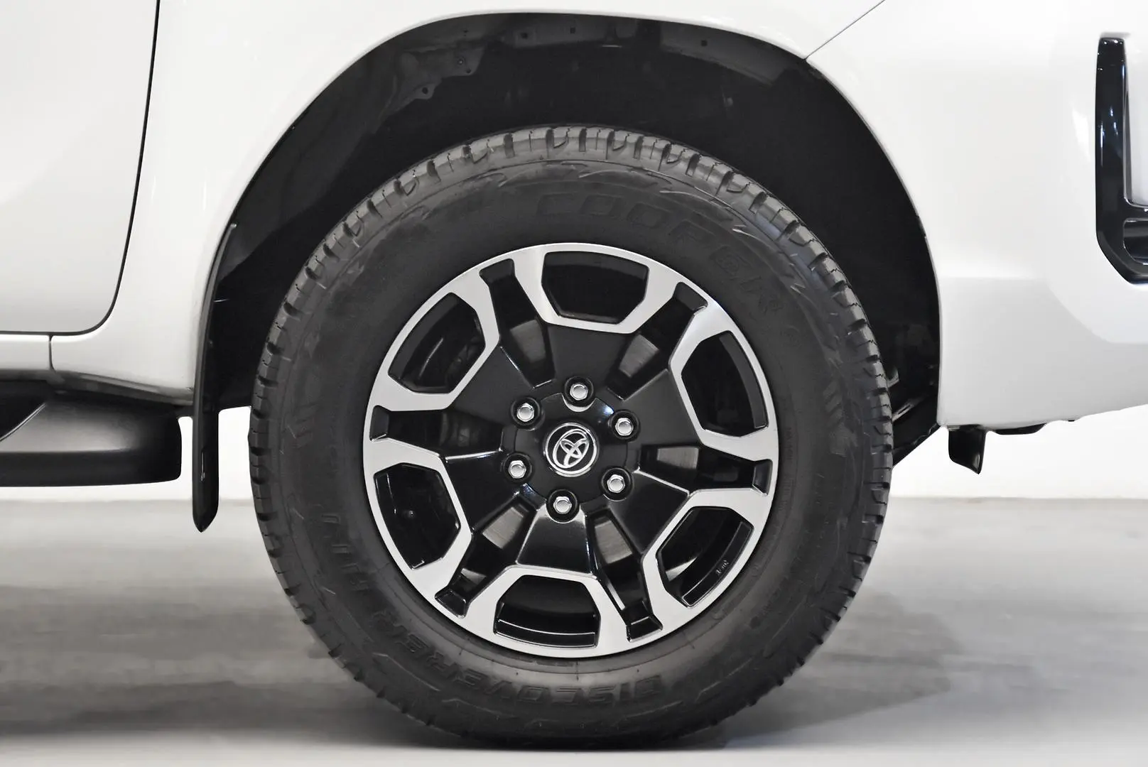 2020 Toyota Hilux Gallery Image 23