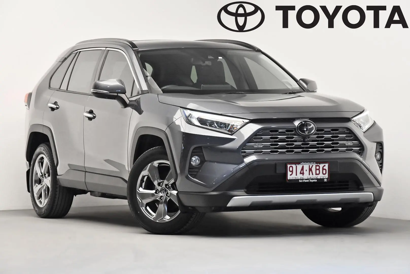 2019 Toyota RAV4 Gallery Image 1