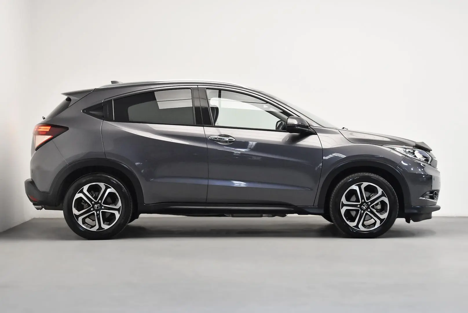 2016 Honda HR-V Gallery Image 3