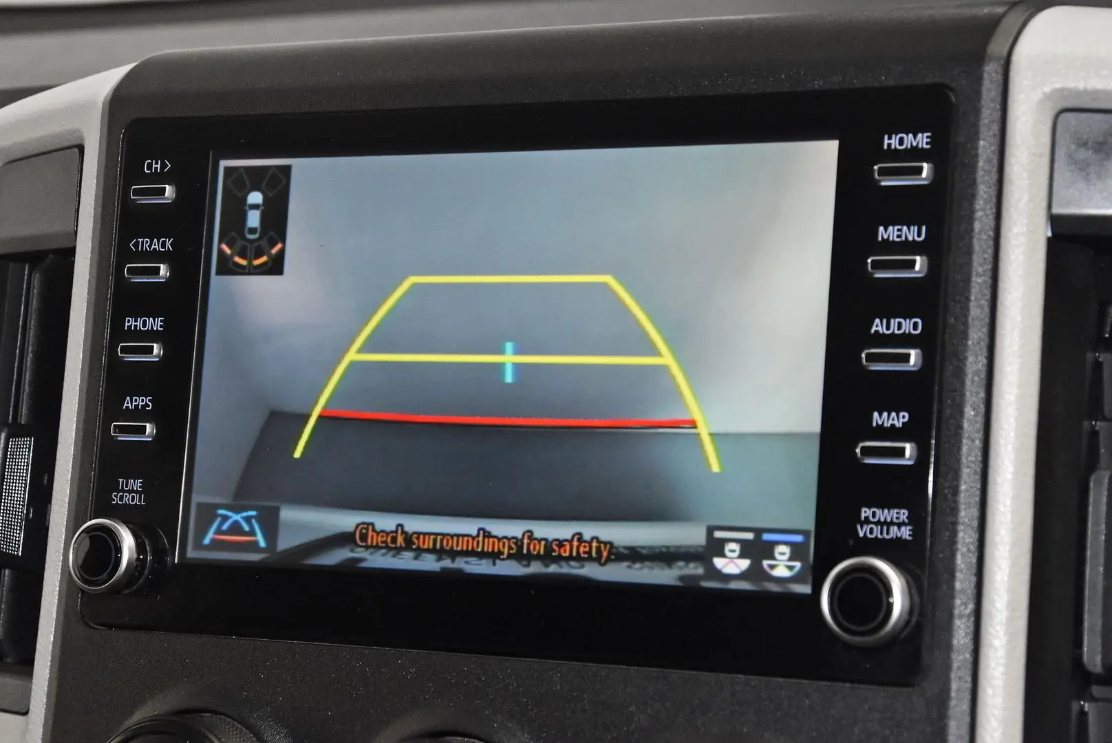 2021 Toyota Hiace Gallery Image 12