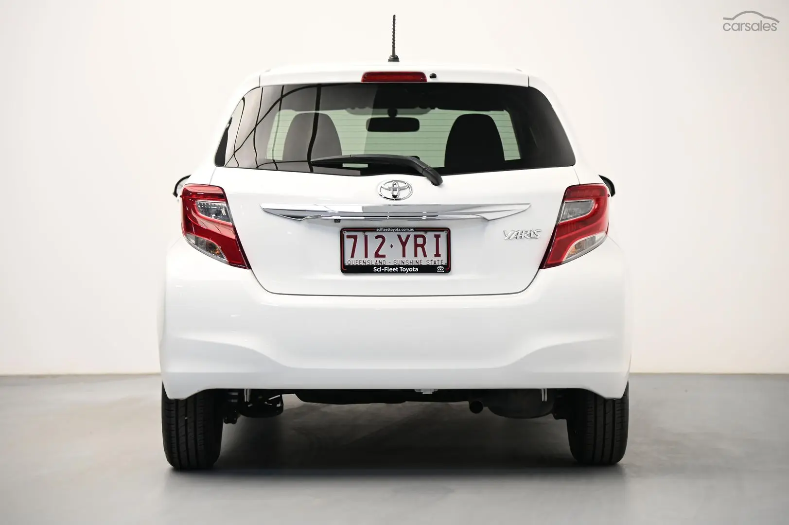 2016 Toyota Yaris Image 6