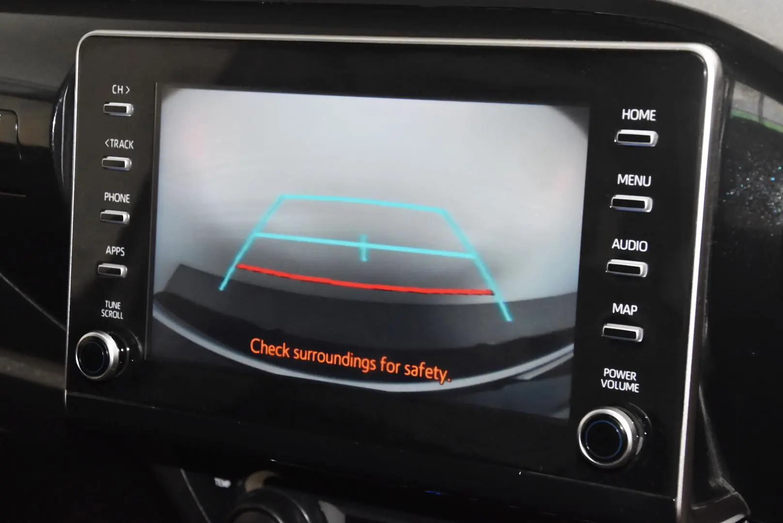 2024 Toyota Hilux Gallery Image 13