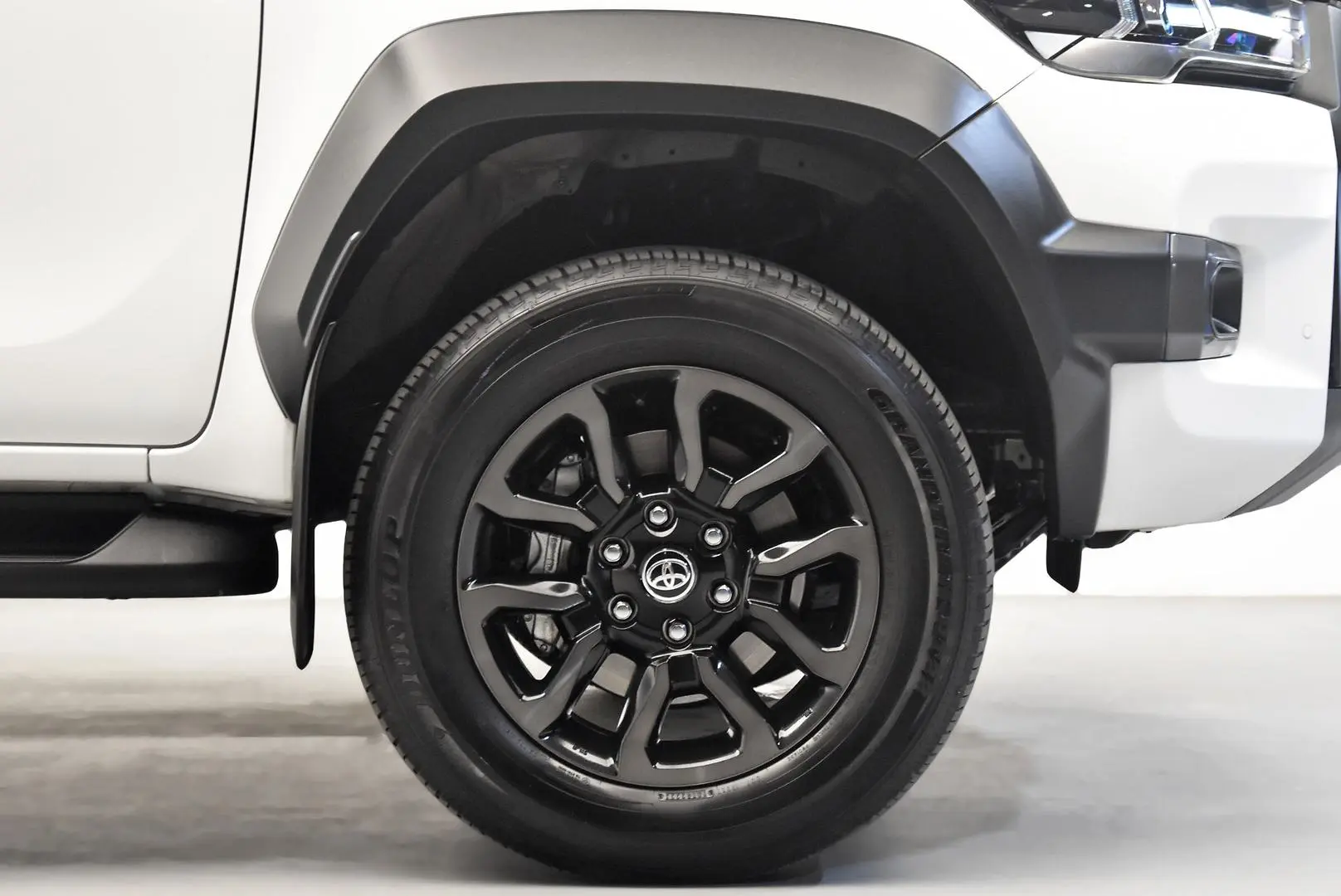 2023 Toyota Hilux Gallery Image 23