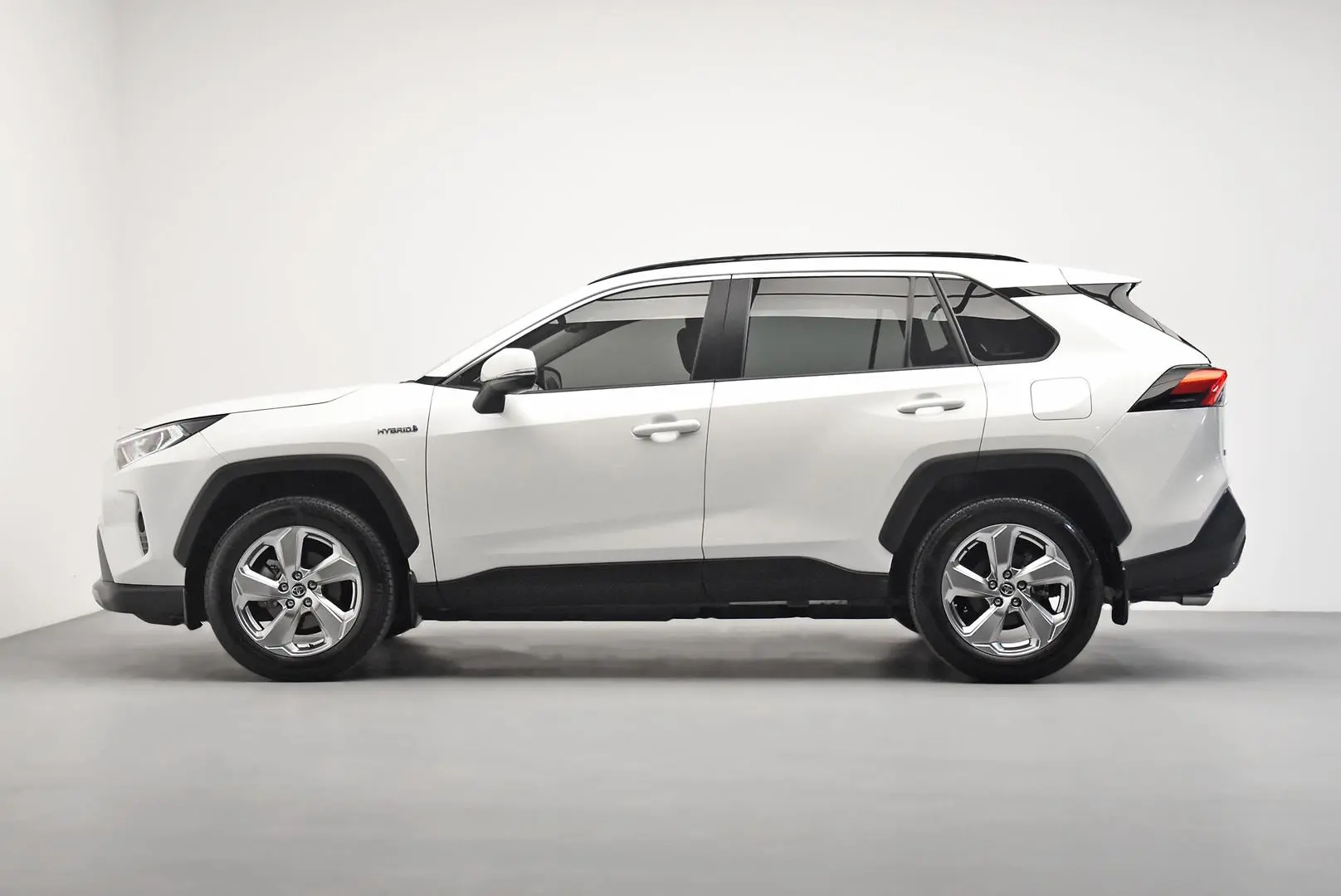 2021 Toyota Rav4 Gallery Image 4