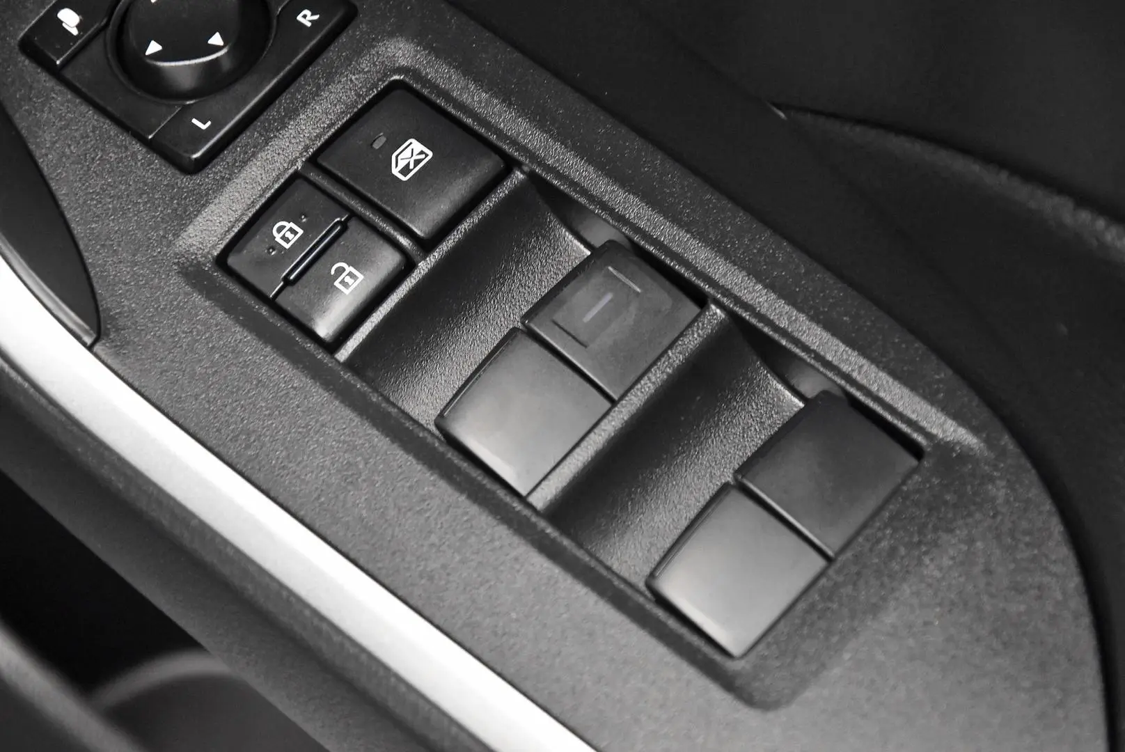 2024 Toyota RAV4 Gallery Image 10