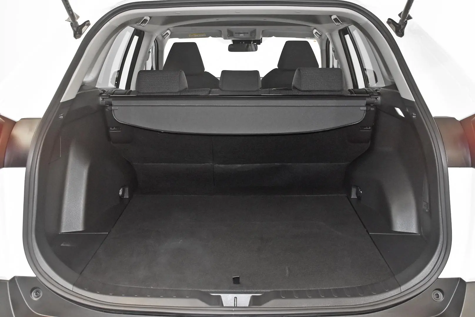 2024 Toyota RAV4 Gallery Image 21