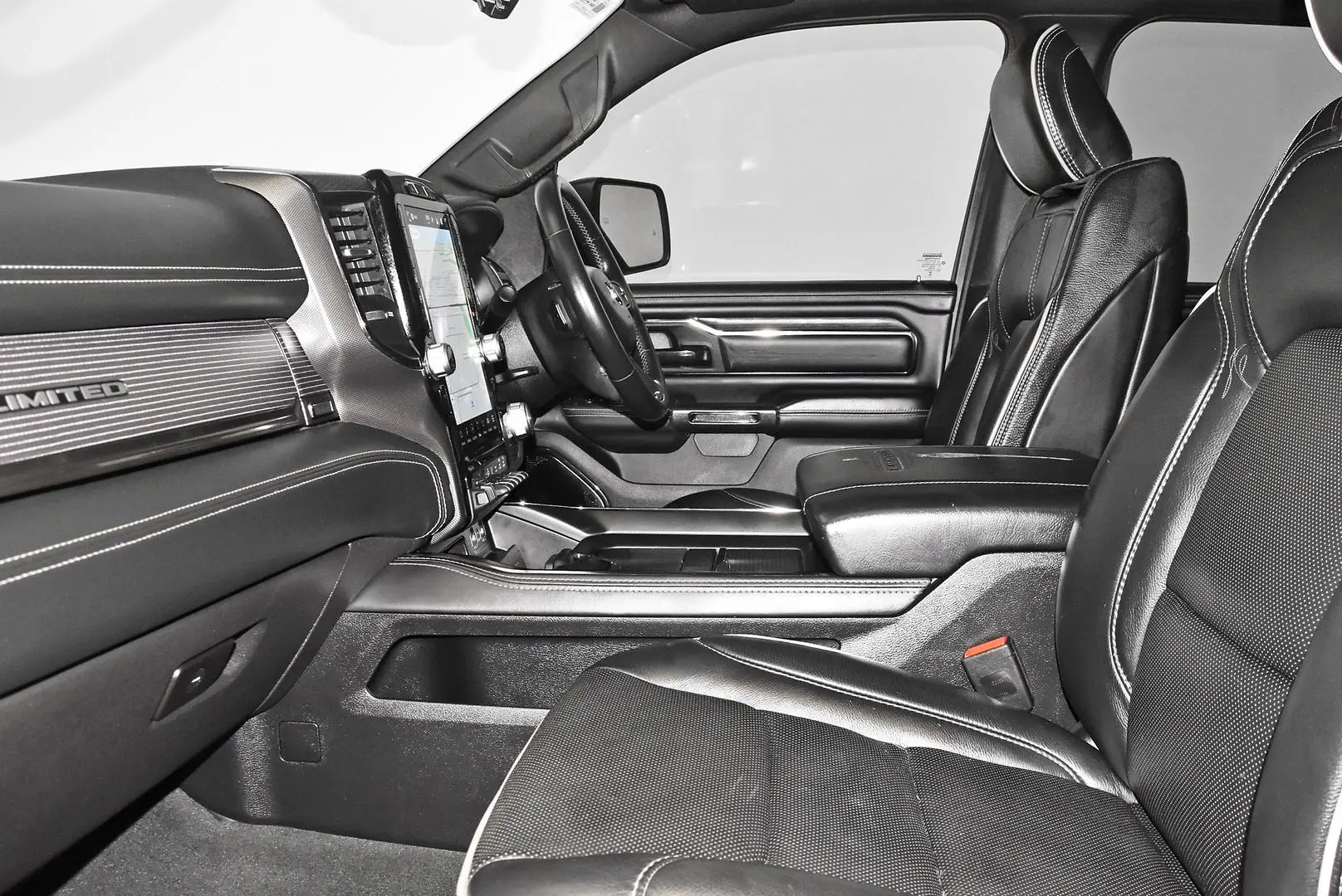 2024 RAM 1500 Gallery Image 19