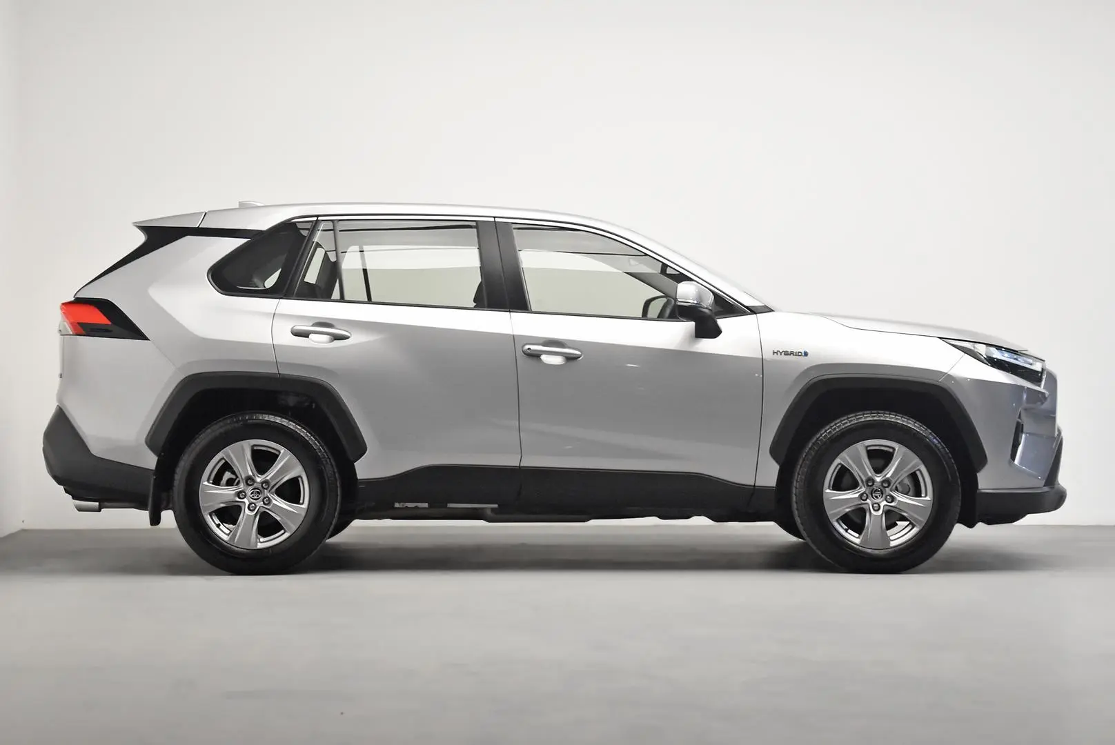 2023 Toyota RAV4 Gallery Image 3