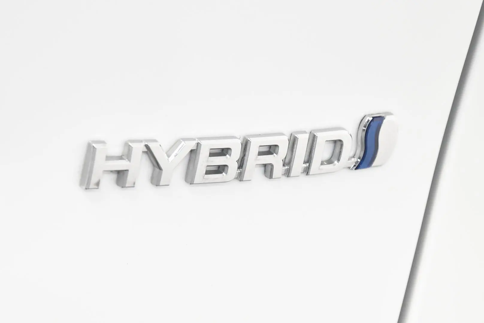 2024 Toyota RAV4 Gallery Image 8