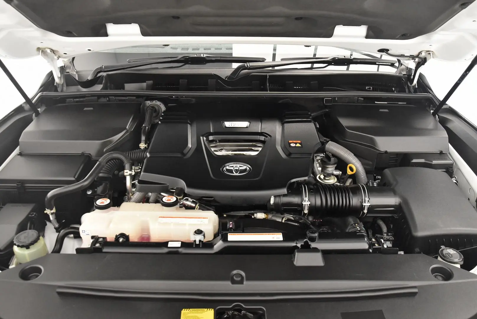 2022 Toyota Landcruiser Gallery Image 23