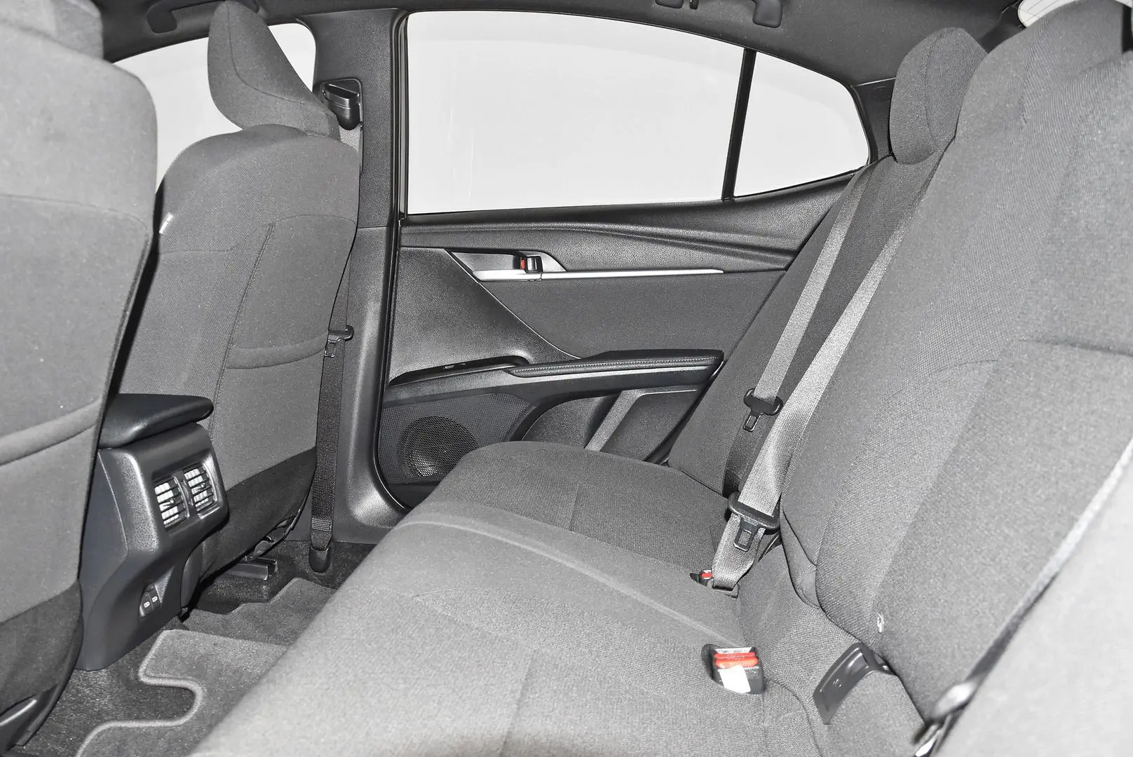 2024 Toyota Camry Gallery Image 18