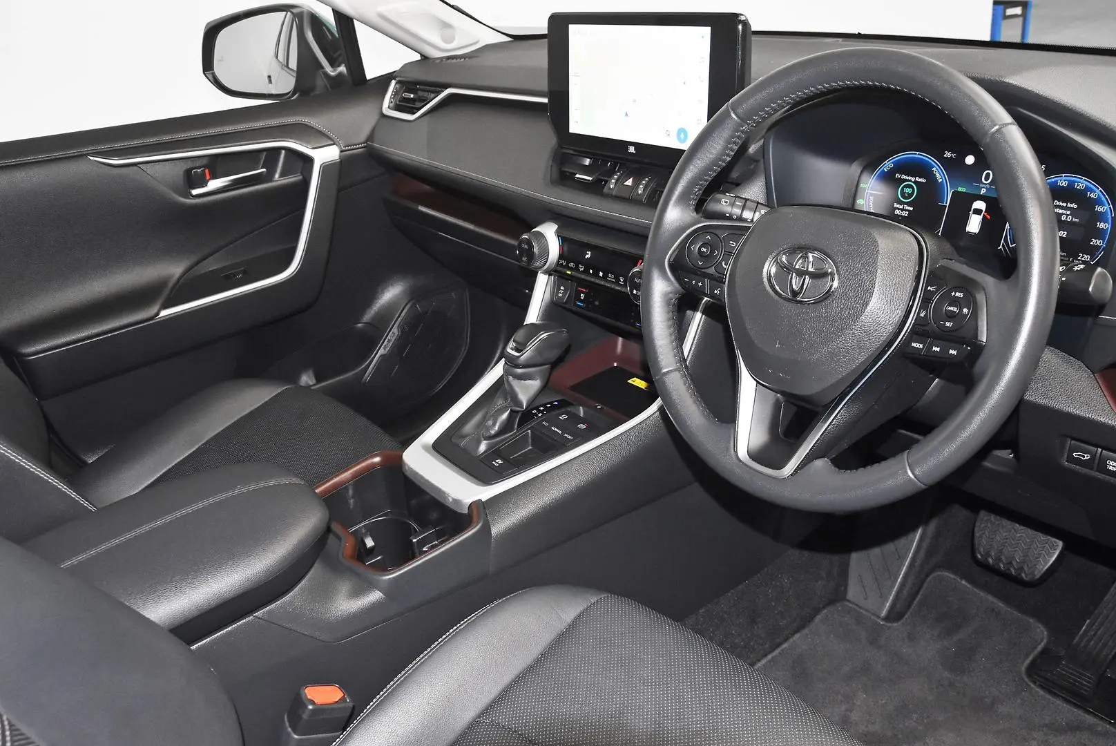 2023 Toyota RAV4 Gallery Image 9