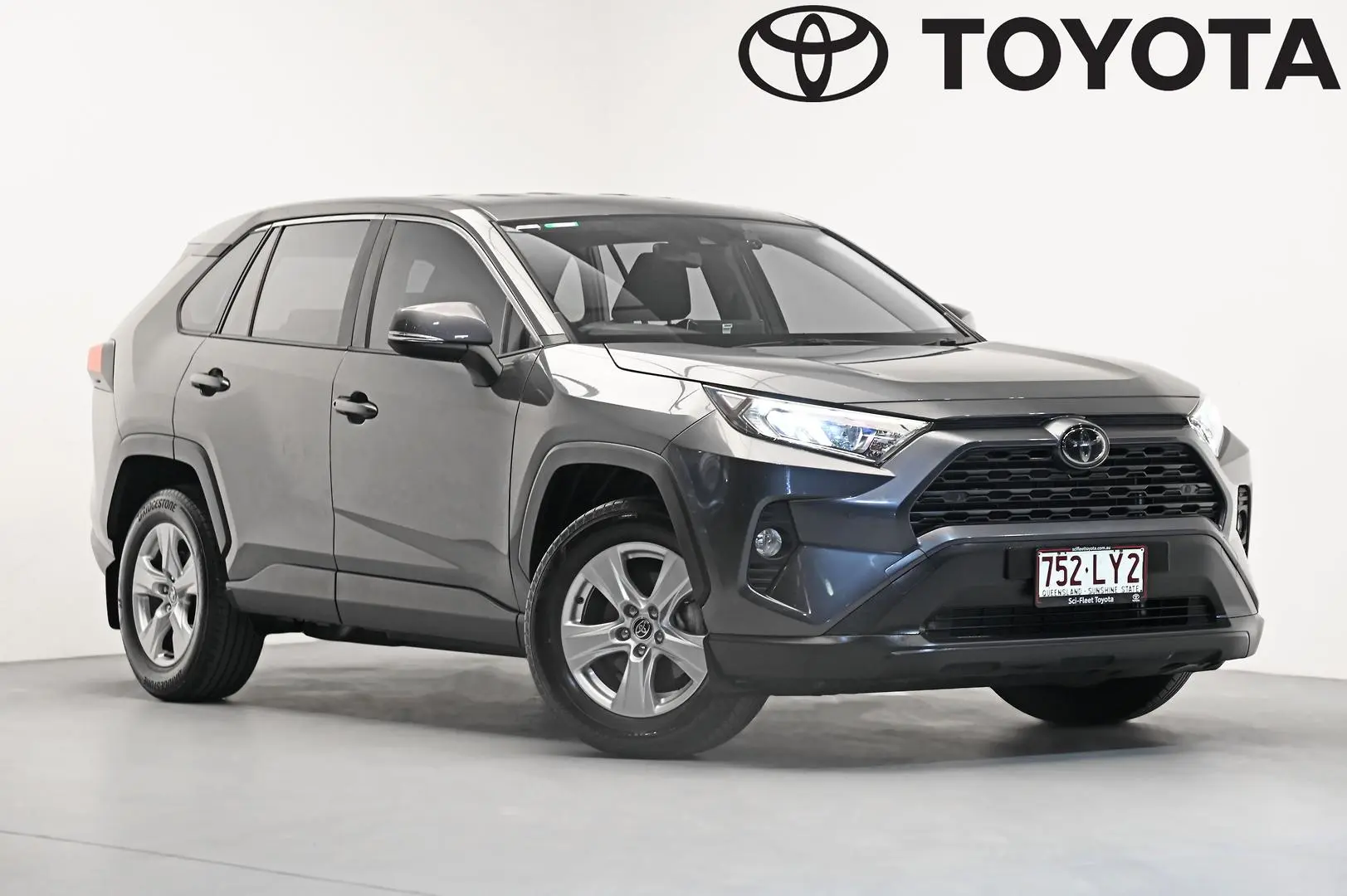 2019 Toyota Rav4 Gallery Image 1