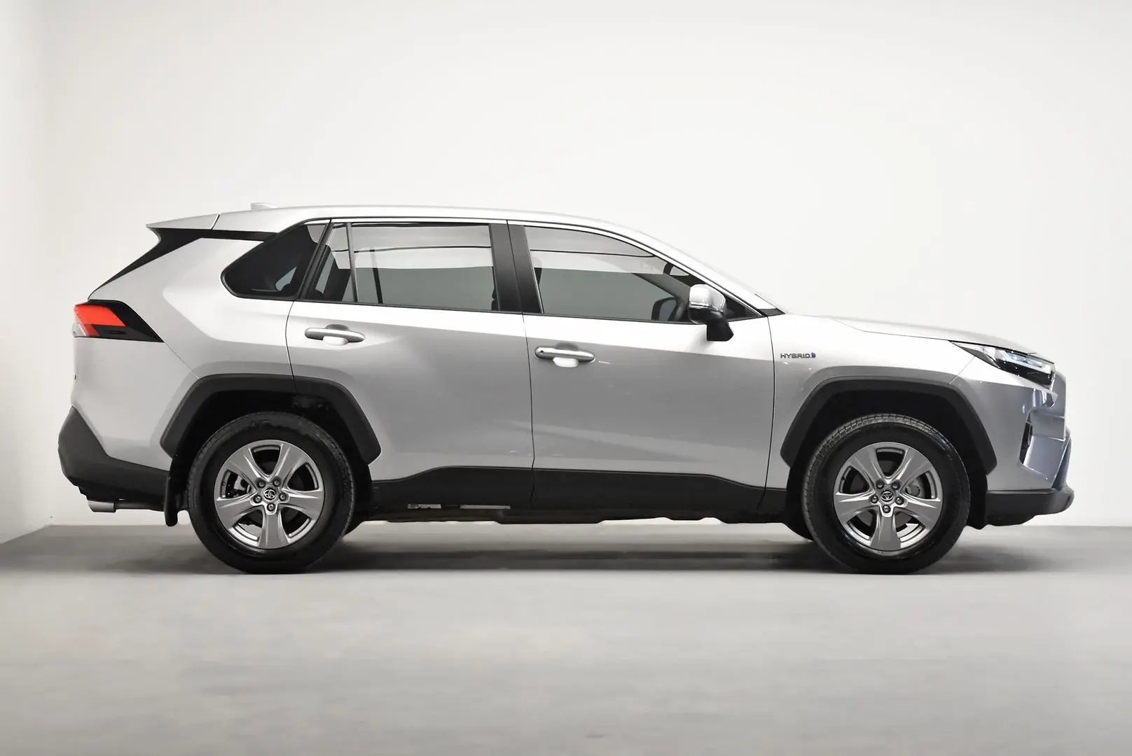 2024 Toyota RAV4 Gallery Image 3
