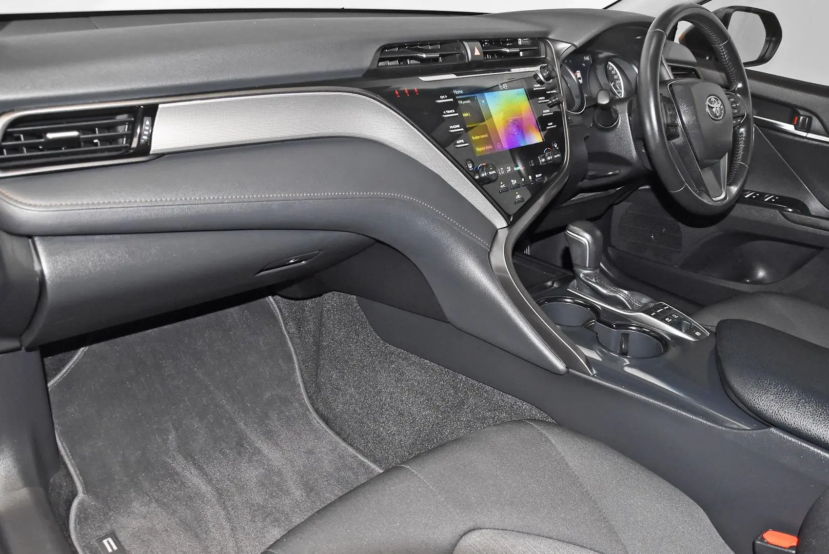 2020 Toyota Camry Gallery Image 16