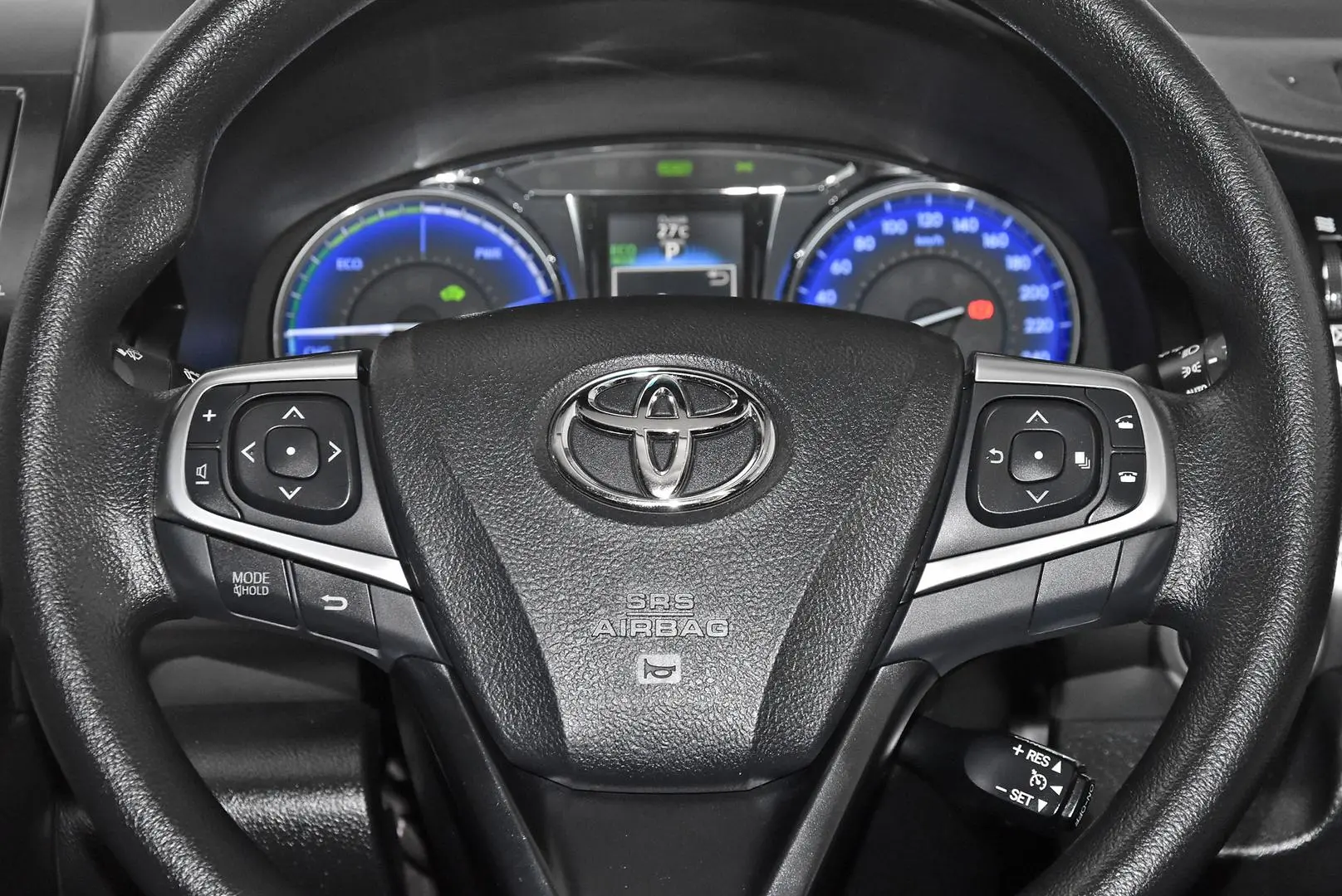 2017 Toyota Camry Gallery Image 16