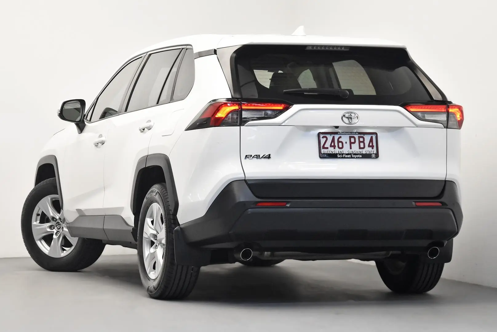 2019 Toyota RAV4 Gallery Image 5