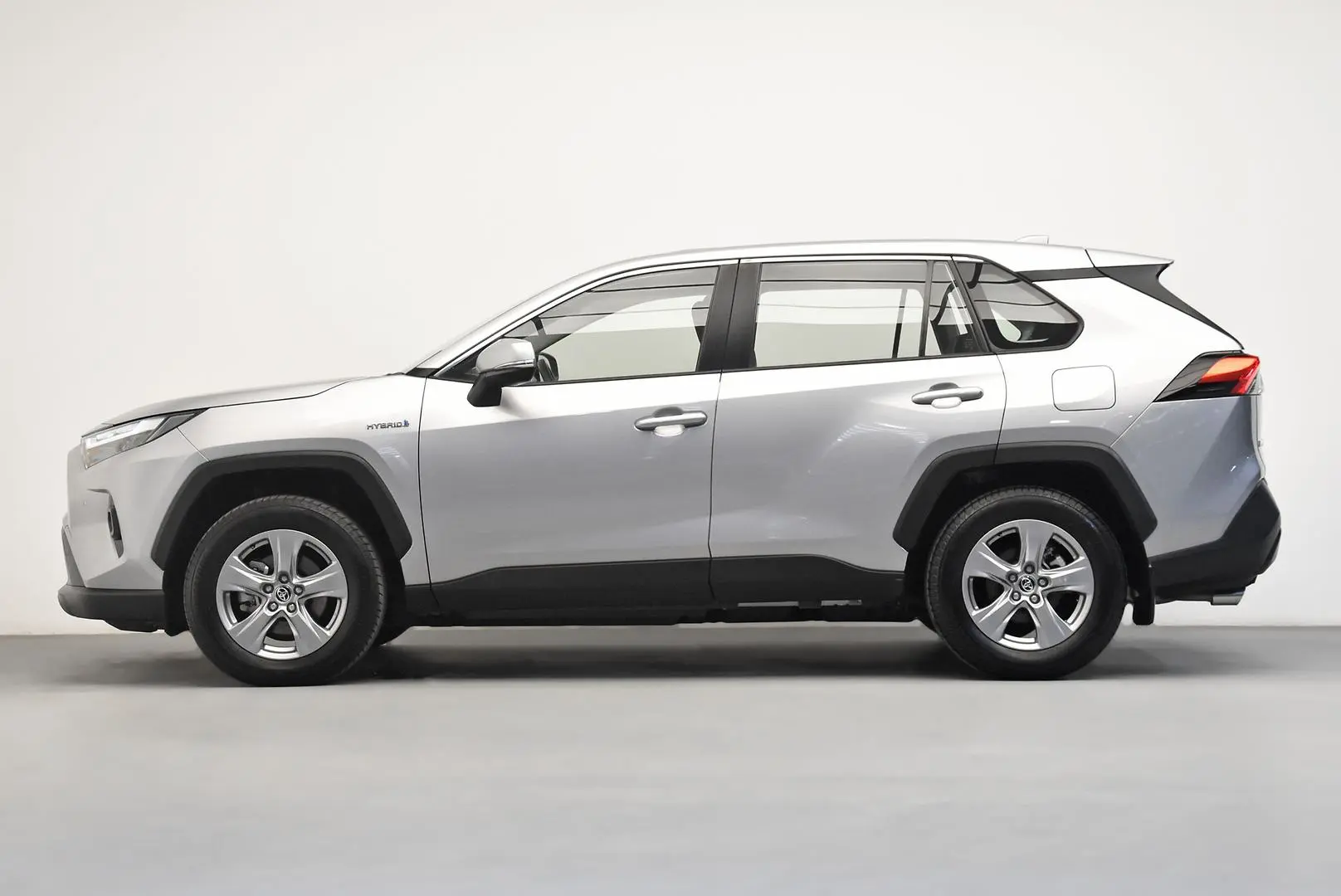 2024 Toyota RAV4 Gallery Image 4