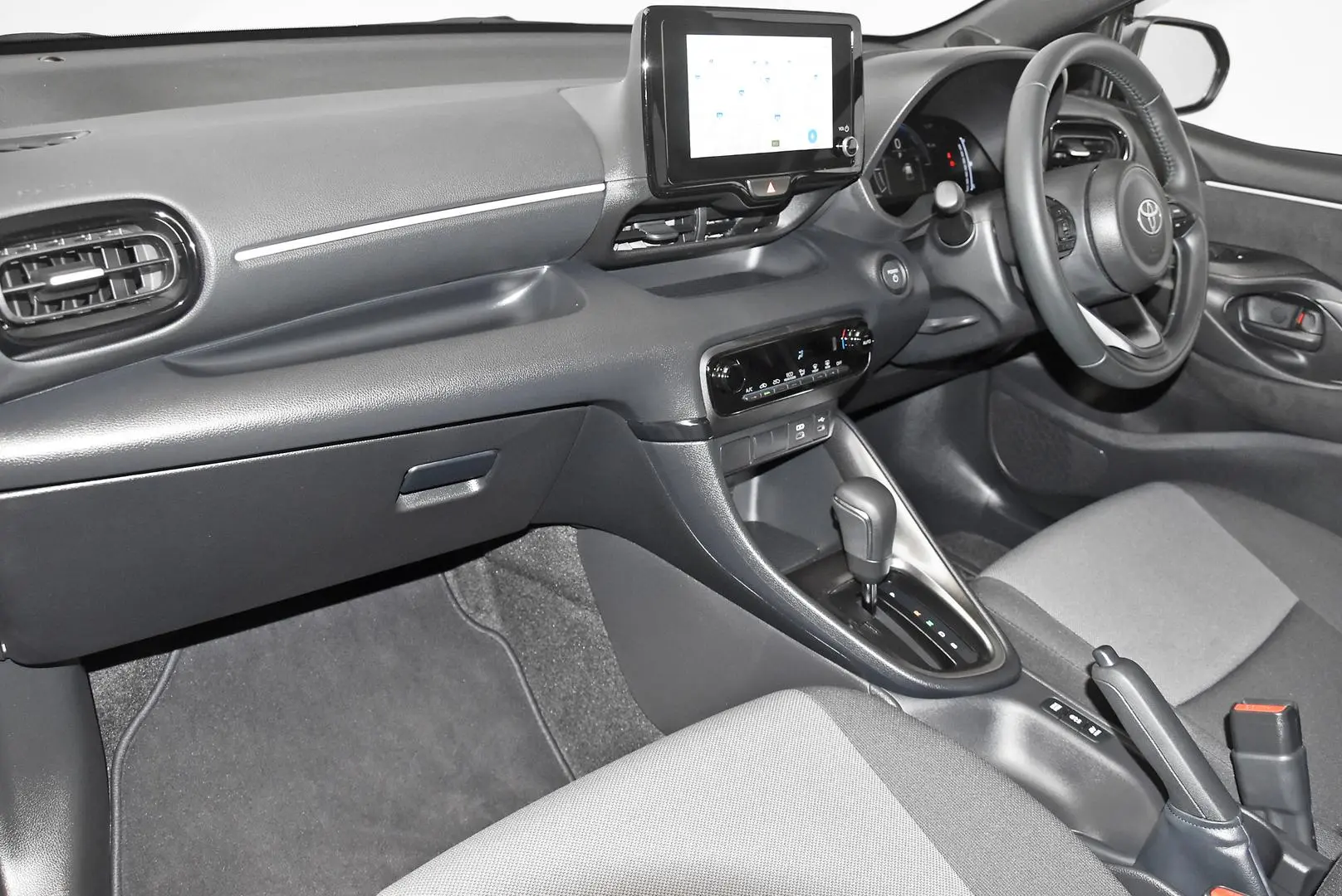 2024 Toyota Yaris Gallery Image 17