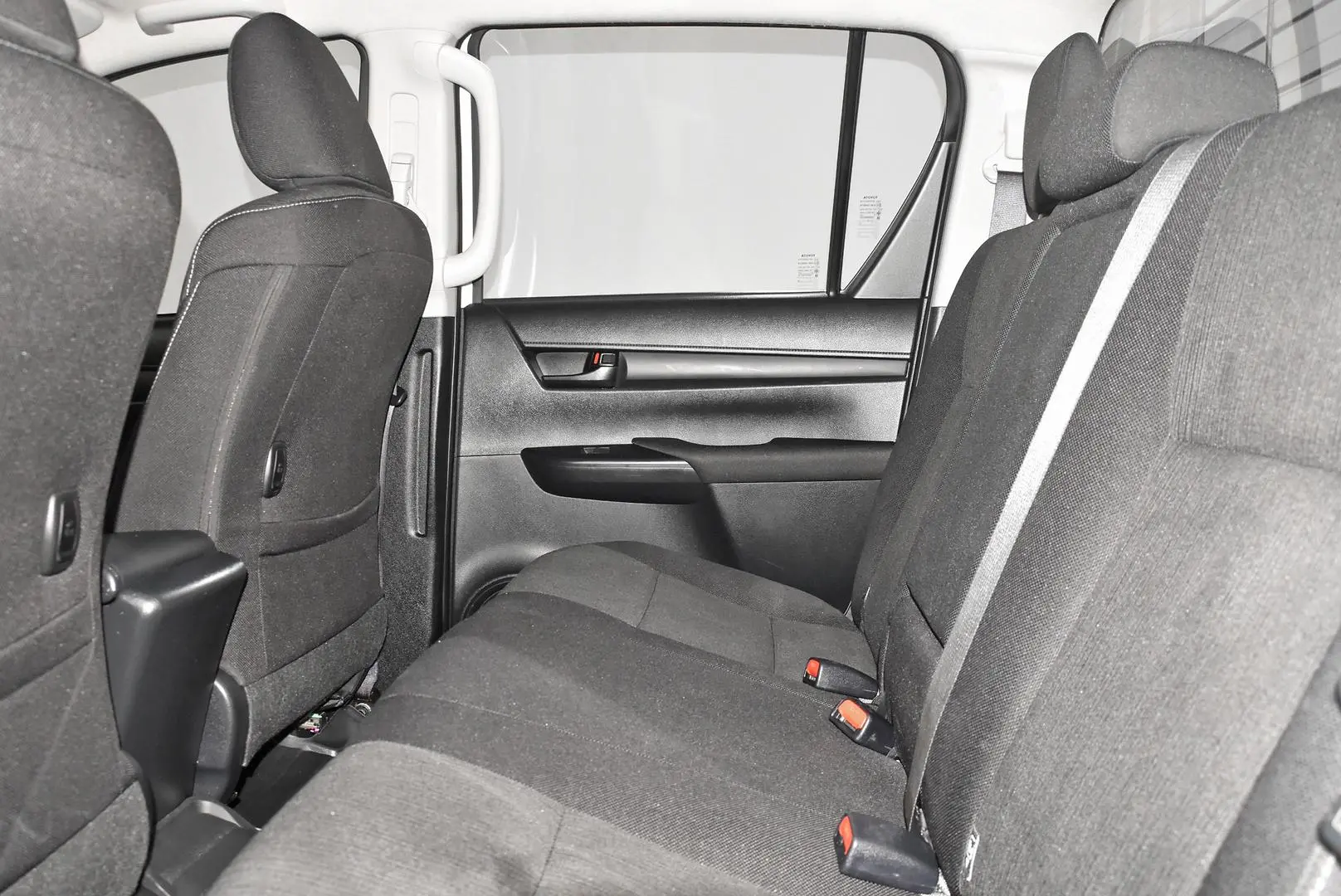 2023 Toyota Hilux Gallery Image 19